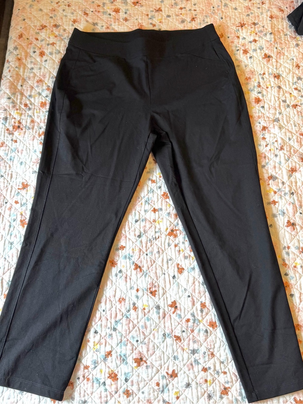 Chico's Black Straight-Leg Pull-On Traveler’s Pants Crepe Chico’s 2= size 12